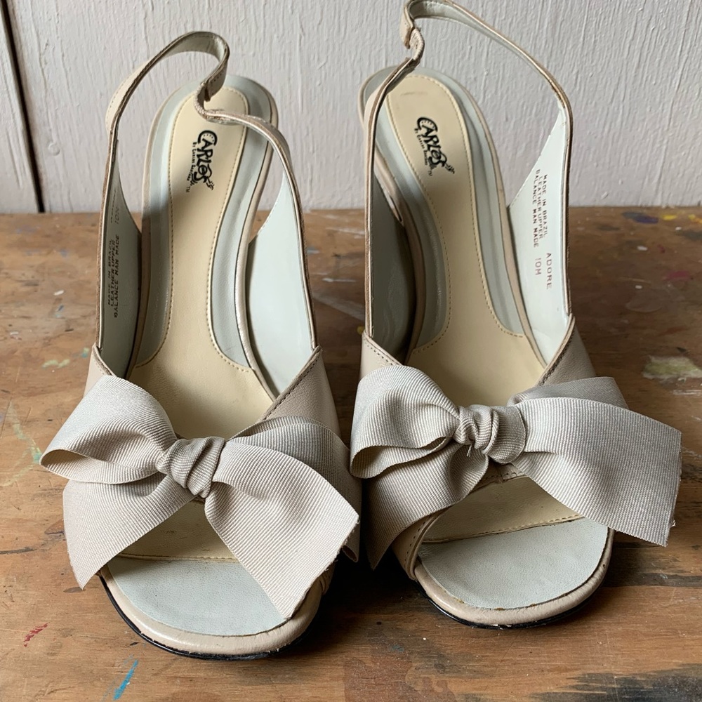 Women’s size 10 peep toe shoe with bow